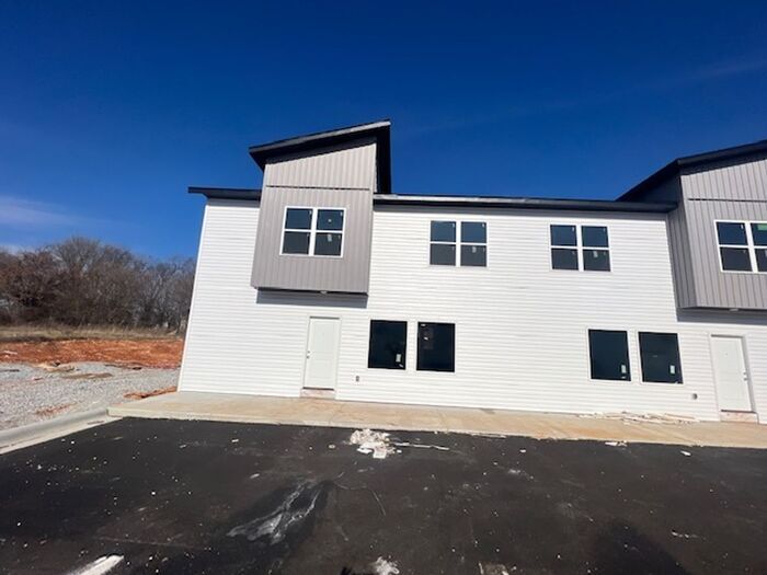 Primary Photo - Public Avenue Townhomes in Clever!!! Leasi...