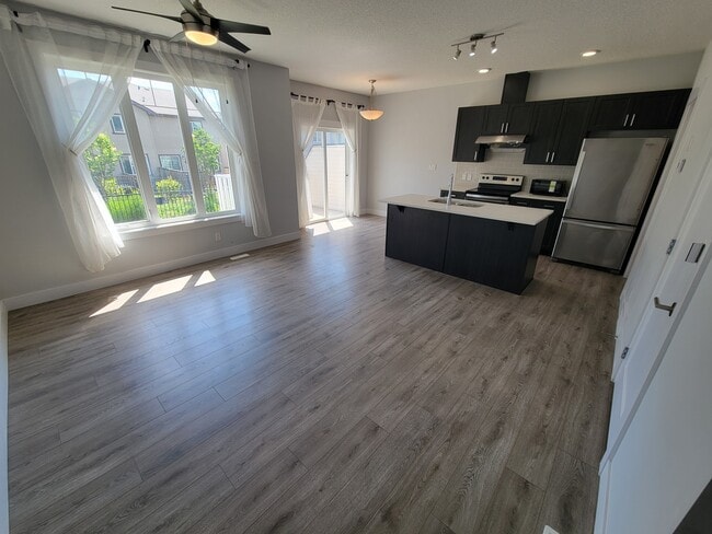 Building Photo - 4835 Wright Dr SW
