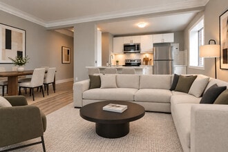 Building Photo - 977 Mohawk
