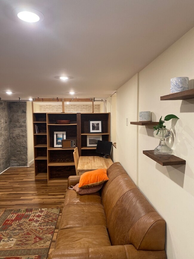 Foto del edificio - 2600 Colfax Ave S