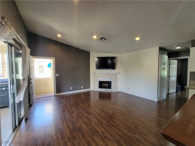 Foto del edificio - 5012 Newport Cove Dr