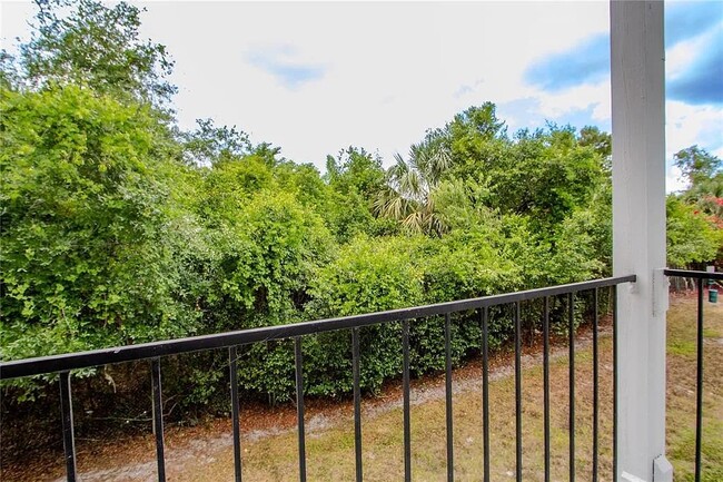 Building Photo - 2550 N Alafaya Trail