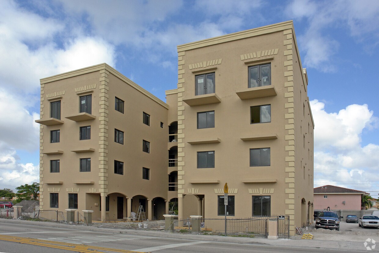 357 Hialeah Dr, Hialeah, FL 33010 Apartments in Hialeah, FL