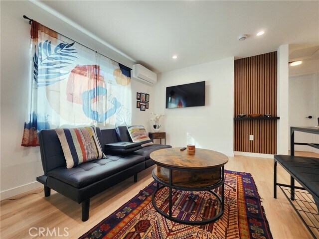 Foto del edificio - 22131 Bassett St