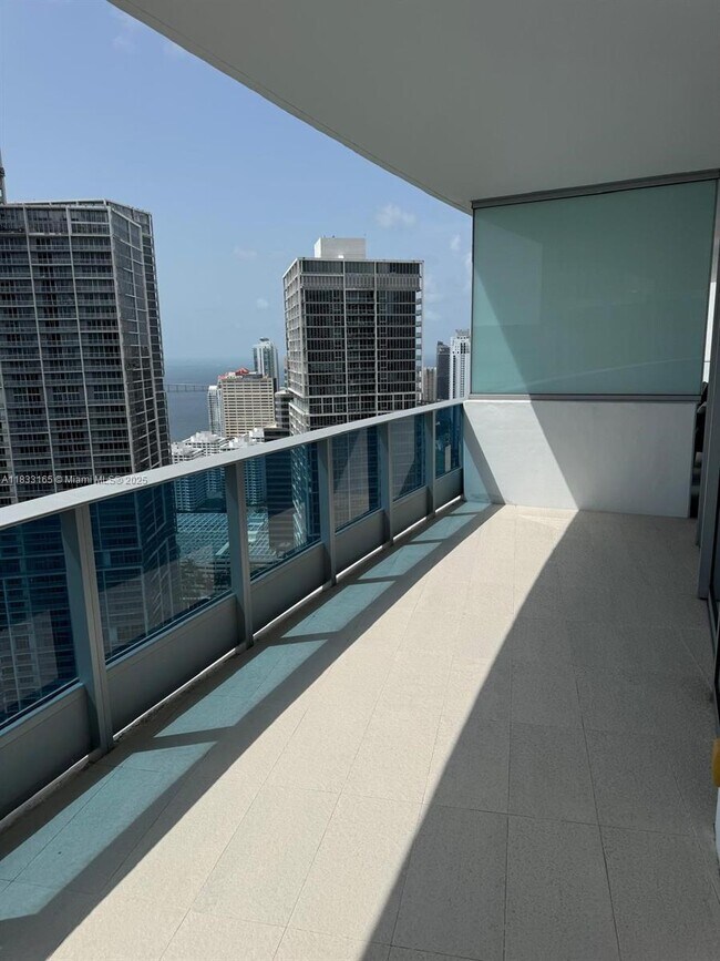 Building Photo - 200 Biscayne Boulevard Way