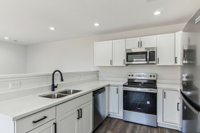 Building Photo - 4050 Cedar Fls Ln