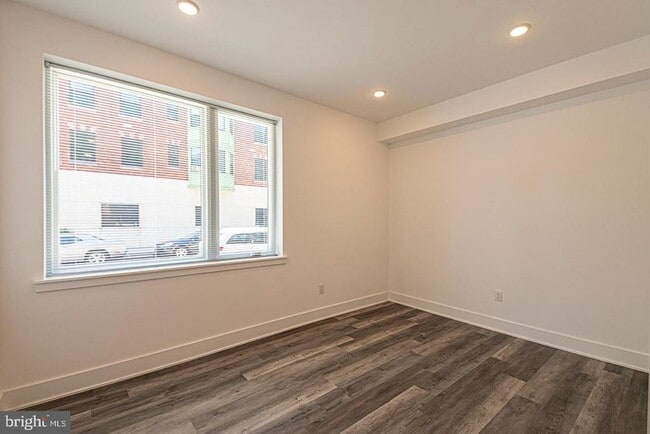 Building Photo - 1245 Ridge Ave