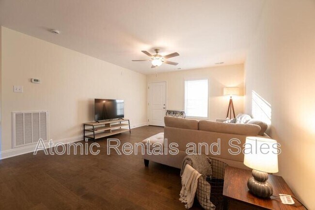 Foto del edificio - 5507 Berkley Lndg Ln