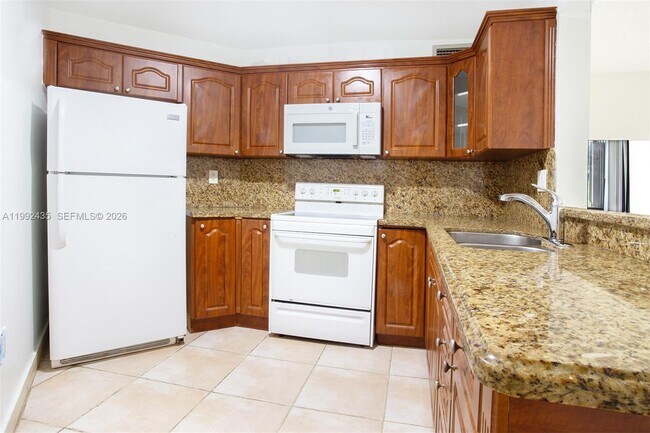 Foto del edificio - 9441 Fontainebleau Blvd