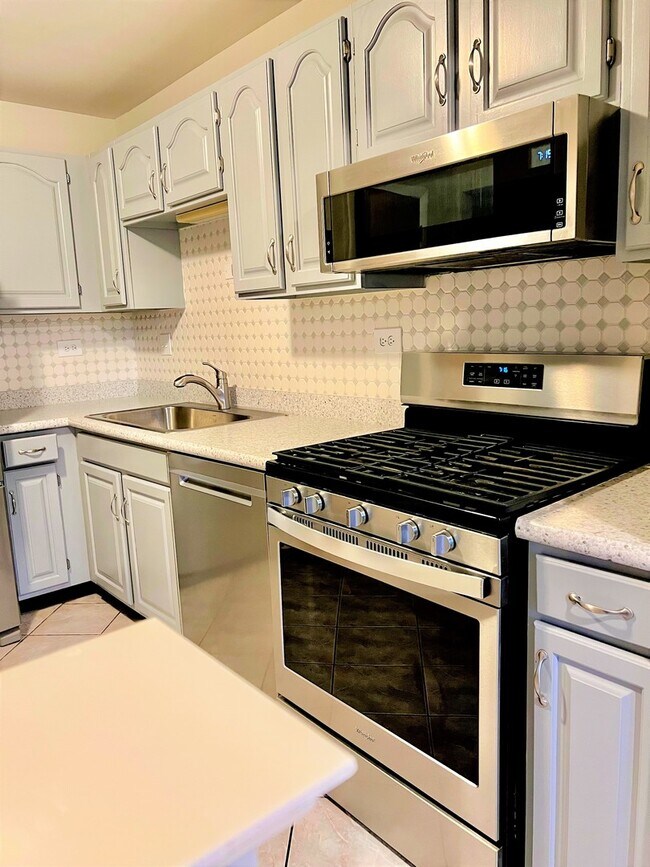 Foto del edificio - 601 Hanover Ct
