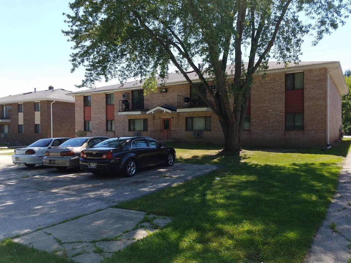 Building Photo - 7440 N Granville Rd