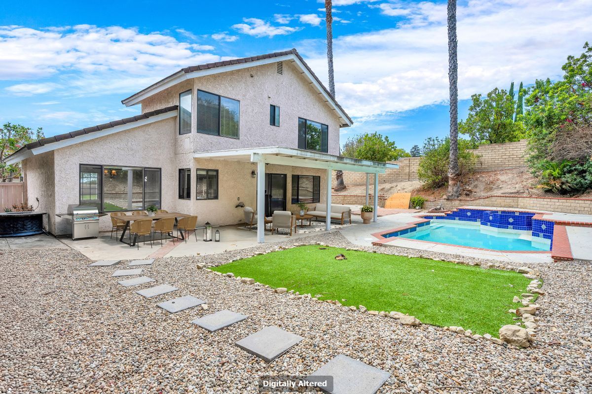 Foto del edificio - 2594 Ridgebrook Pl