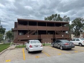 Building Photo - 2338 Lynn St