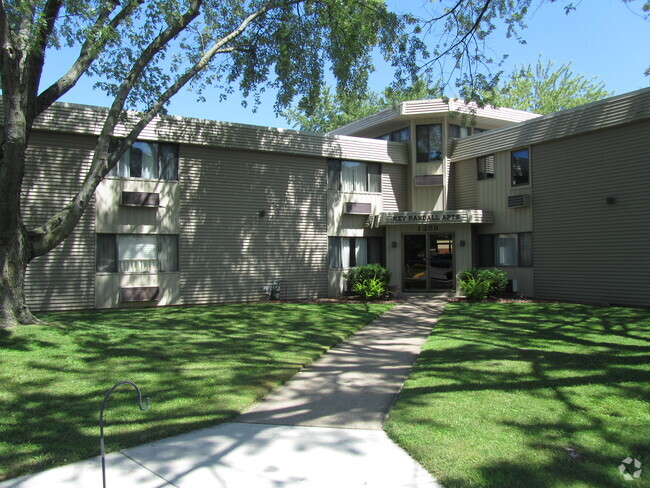 Key Randall Apartments