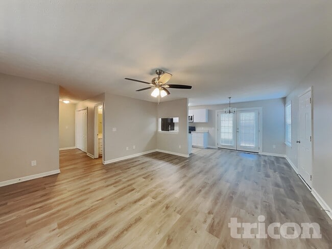 Building Photo - 531 Winning Dr