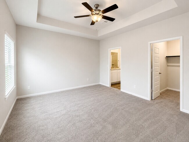 Foto del edificio - 8308 Bristlecone Pne Wy