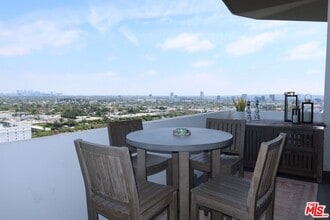 Building Photo - 1155 N La Cienega Blvd