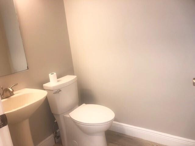 Foto del edificio - 230 Riverwalk Cir