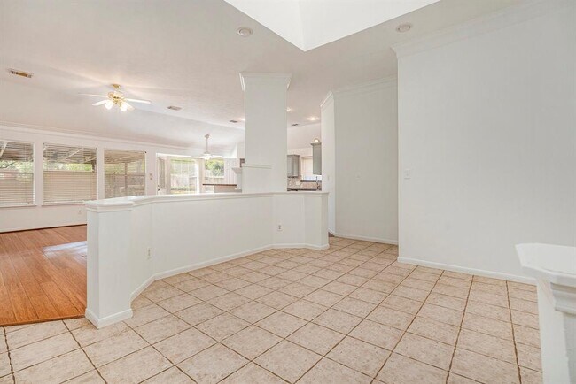 Foto del edificio - 1814 Heather Cove Ct