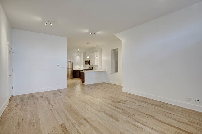 Foto del edificio - 1823 W 17th St