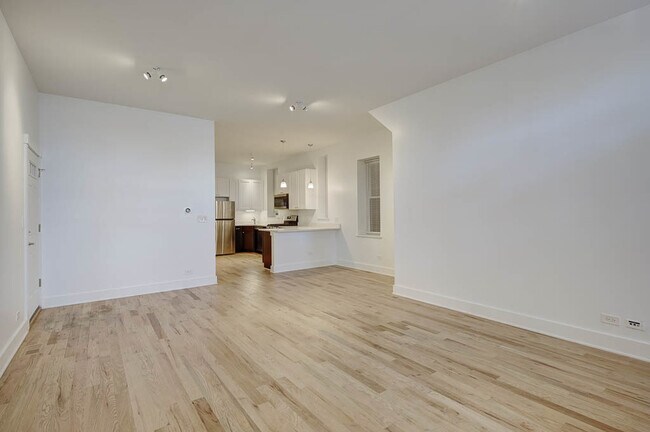 Foto del edificio - 1823 W 17th St