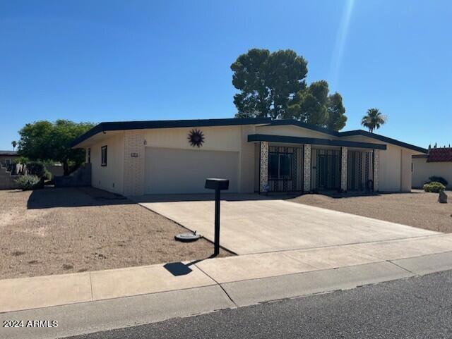 Building Photo - 10910 W Hibiscus Dr