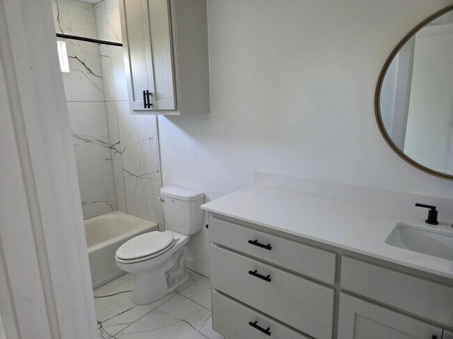Foto del edificio - 1021 NE 18th St