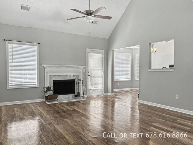 Foto del edificio - 80 Rivercrest Ln