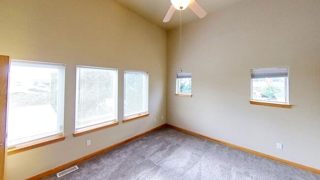 Building Photo - 1954-56 Willard Street