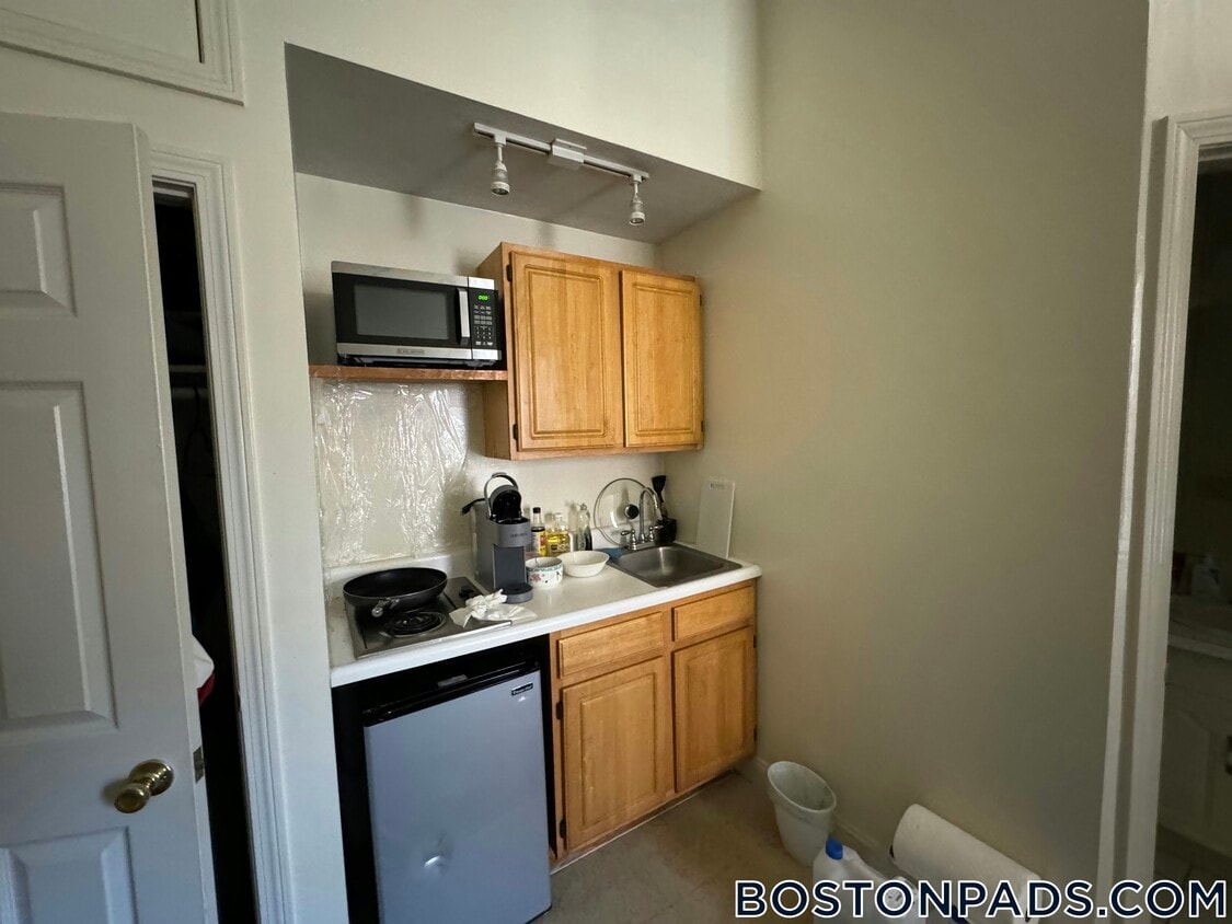 Primary Photo - 767 Tremont St