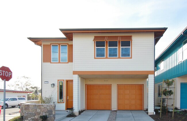 Building Photo - 2739 S El Camino Real