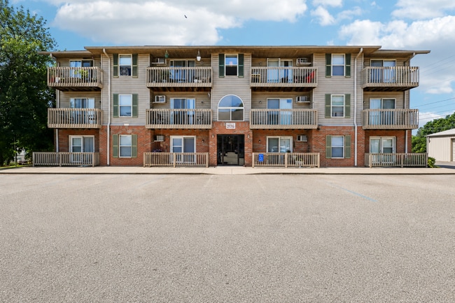 Building Photo - Glenn Meadows Apartments