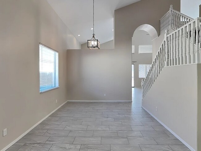 Foto del edificio - 8786 W Augusta Ave