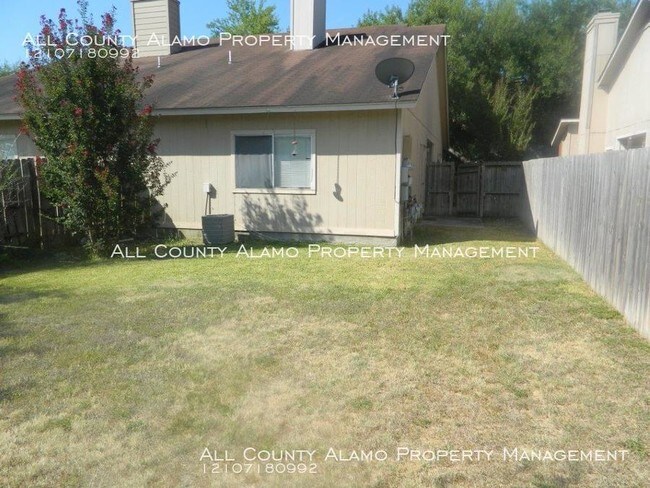 Building Photo - 2 bed, 2 bath home