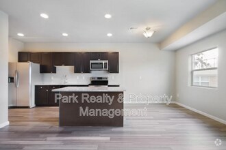 Building Photo - 2681 Sable Blvd