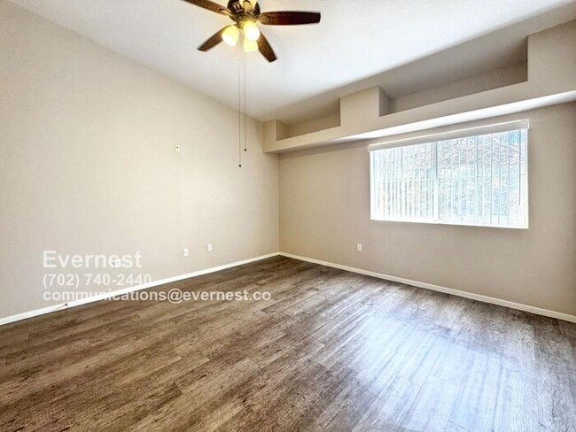 Building Photo - Comfortable 2-Bedroom Condo in Prime Locat...