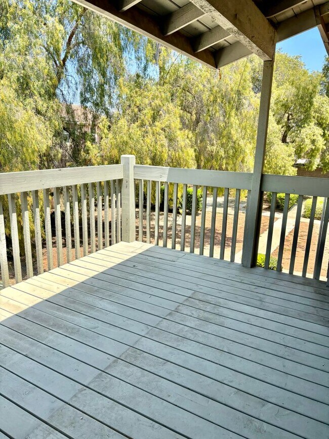 Foto del edificio - 1466 Granite Hills Dr