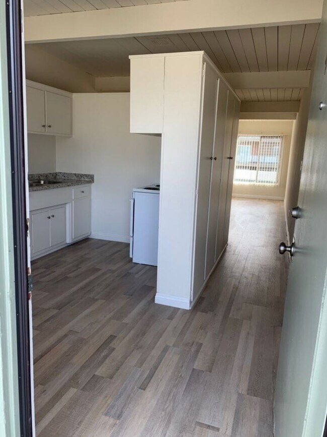 Foto del edificio - Torrance 44