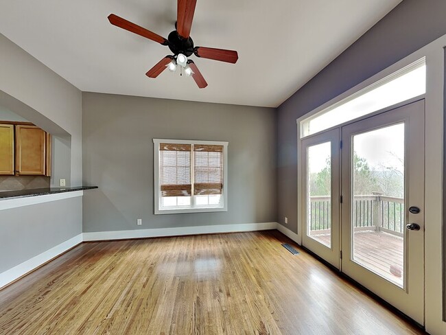 Foto del edificio - 2088 Eagle Ridge Dr