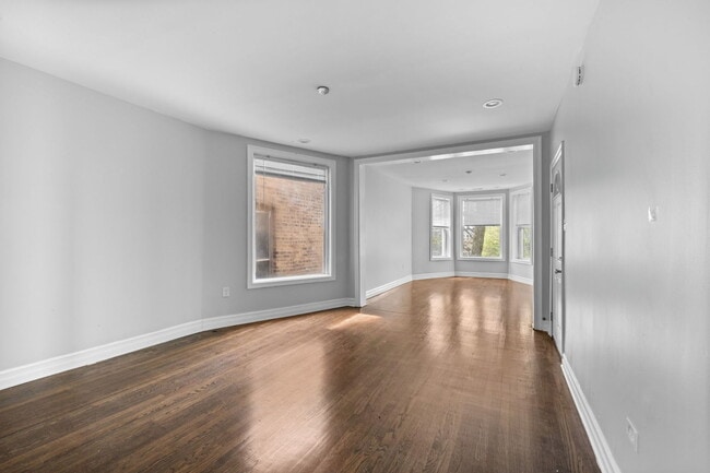 Building Photo - 1651 S Drake Ave