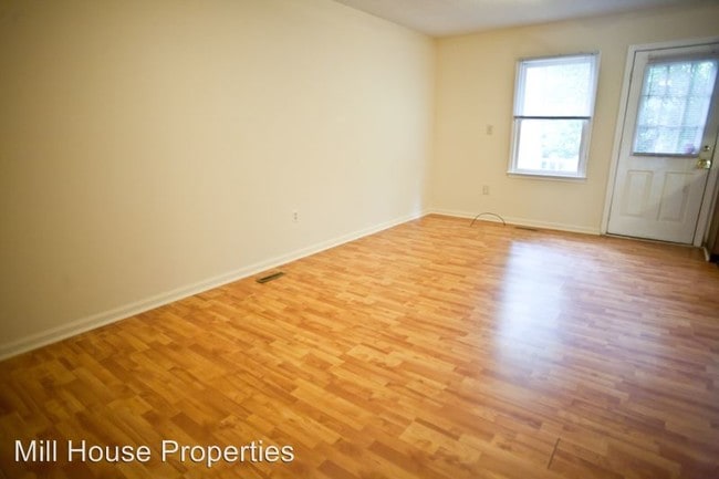 Building Photo - 103 Caldwell St