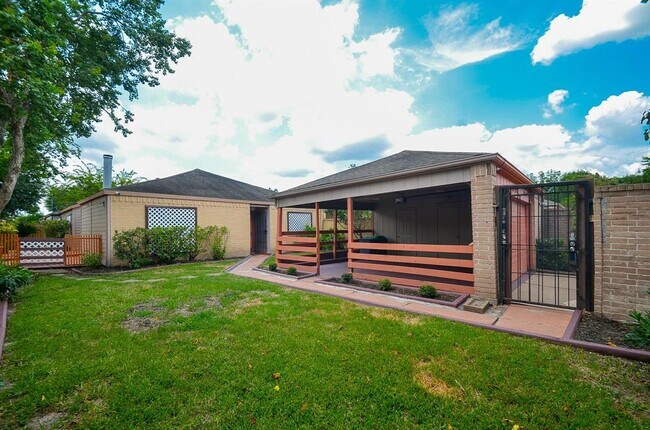 Building Photo - 9414 Clipperwood Pl