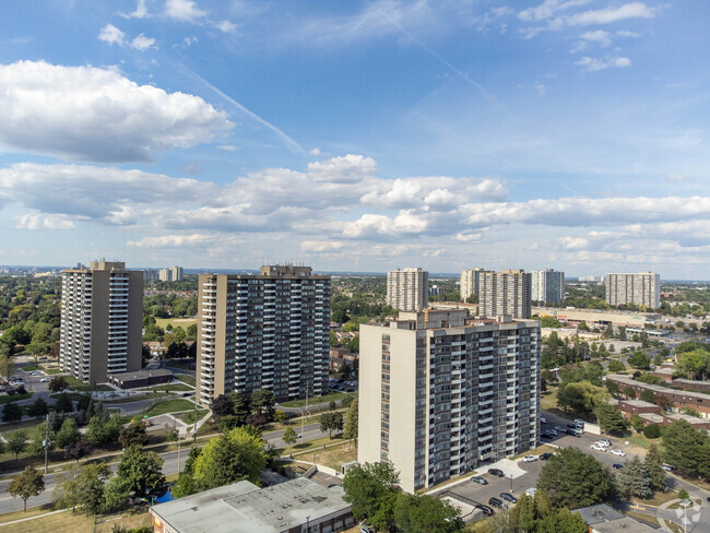 Aerial Photo - 100 Sprucewood Court