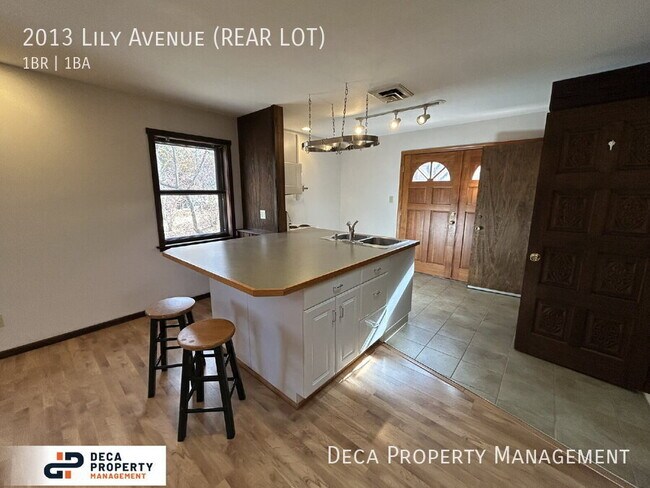 Foto del edificio - 2013 Lily Ave