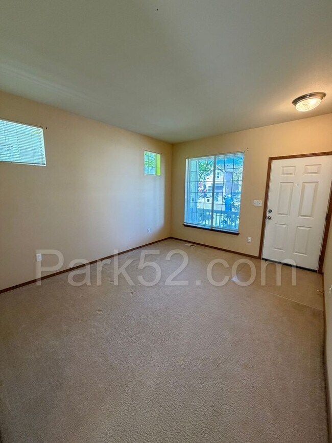 Foto del edificio - 11328 185th St E