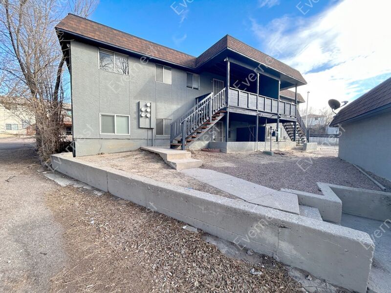 Primary Photo - 112 S Murray Blvd