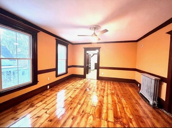 Building Photo - 53 Messer St