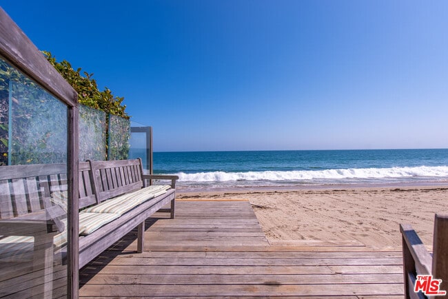 Building Photo - 23752 Malibu Rd