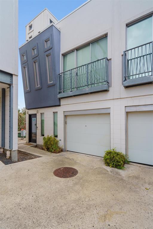 Foto del edificio - 4801 S Congress Ave