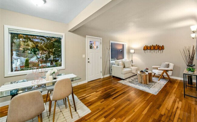 Foto del edificio - 5606 25th Ave SW